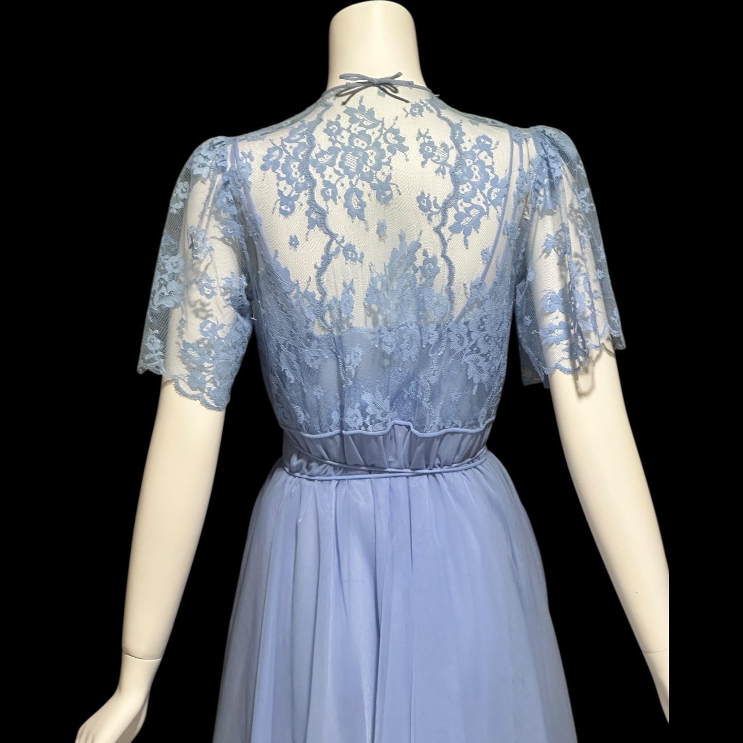 EYE-FUL by the FLAUMS, Vintage 1950s nightgown robe set, 1950s peignoir set, sheer periwinkle blue night dress and dressing gown