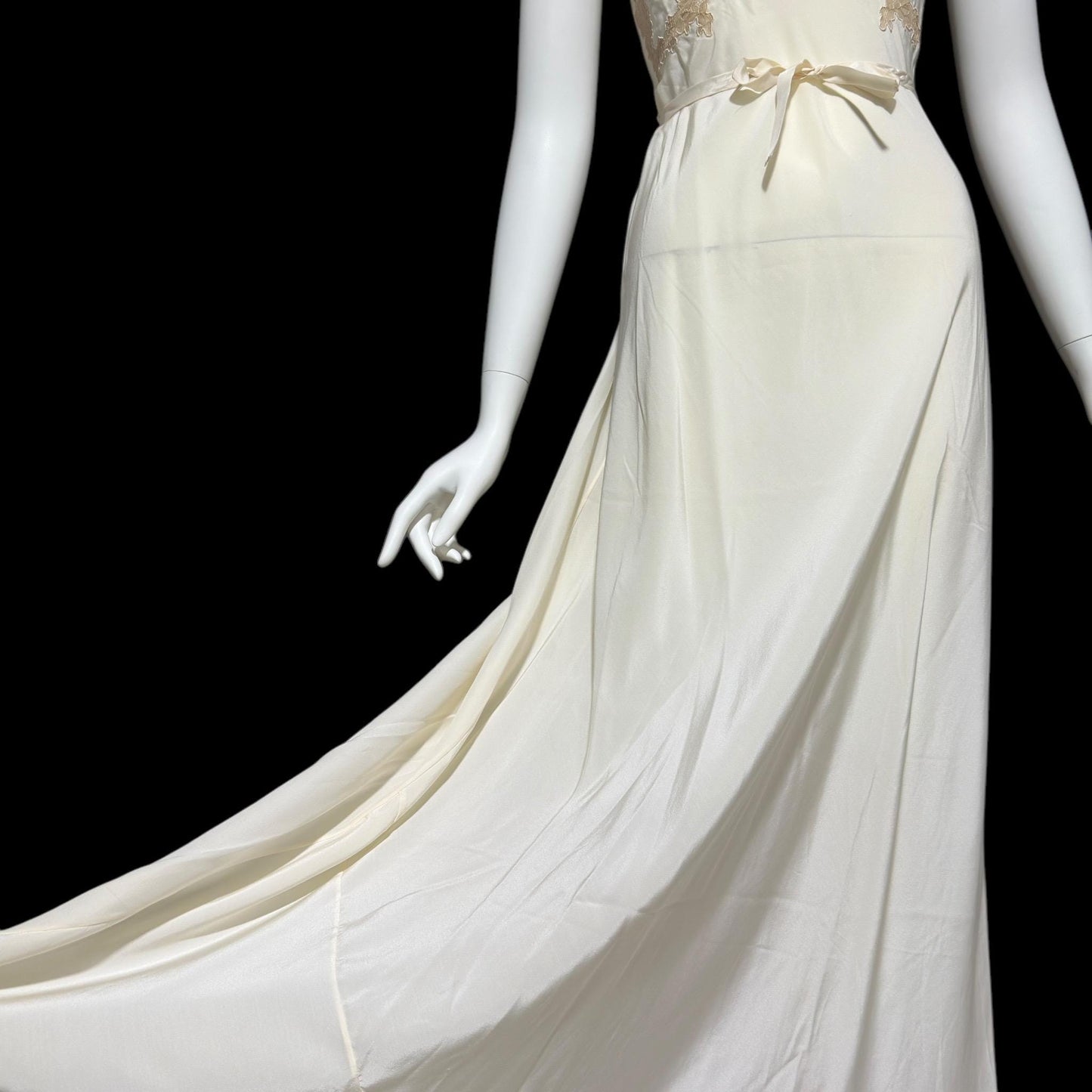 YOLANDE vintage 1930s Nightgown slip dress, Hand Made pure silk ecru wedding night dress