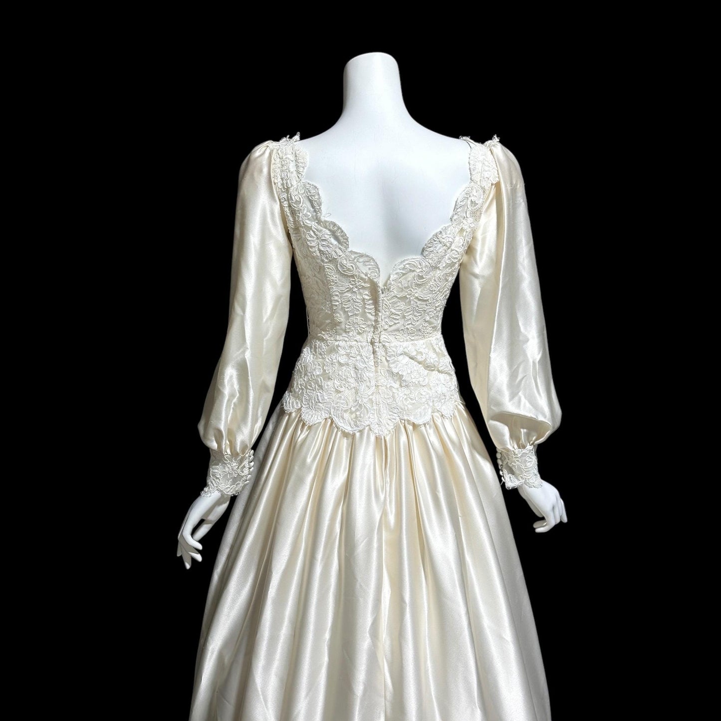 HOUSE of BIANCHI, vintage 1970s wedding dress, romantic boho white silk satin poet sleeve bridal gown
