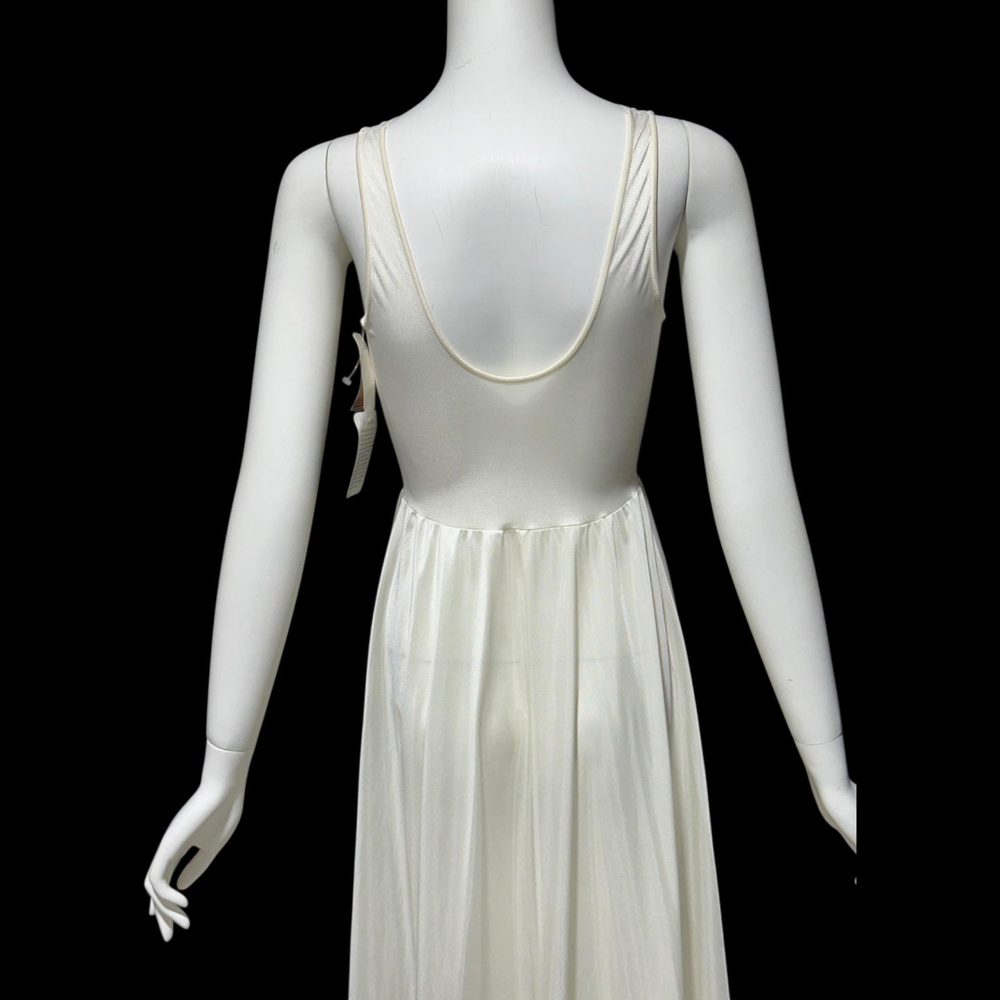 OLGA vintage 1970s nightgown, #92097 Bodysilk Creamy White full sweep night gown dress