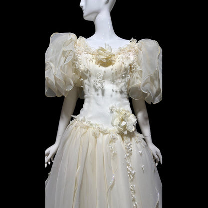 ST PUCCHI vintage 1980s wedding dress gown, Ivory Fairytale ball gown, 100% Thai silk