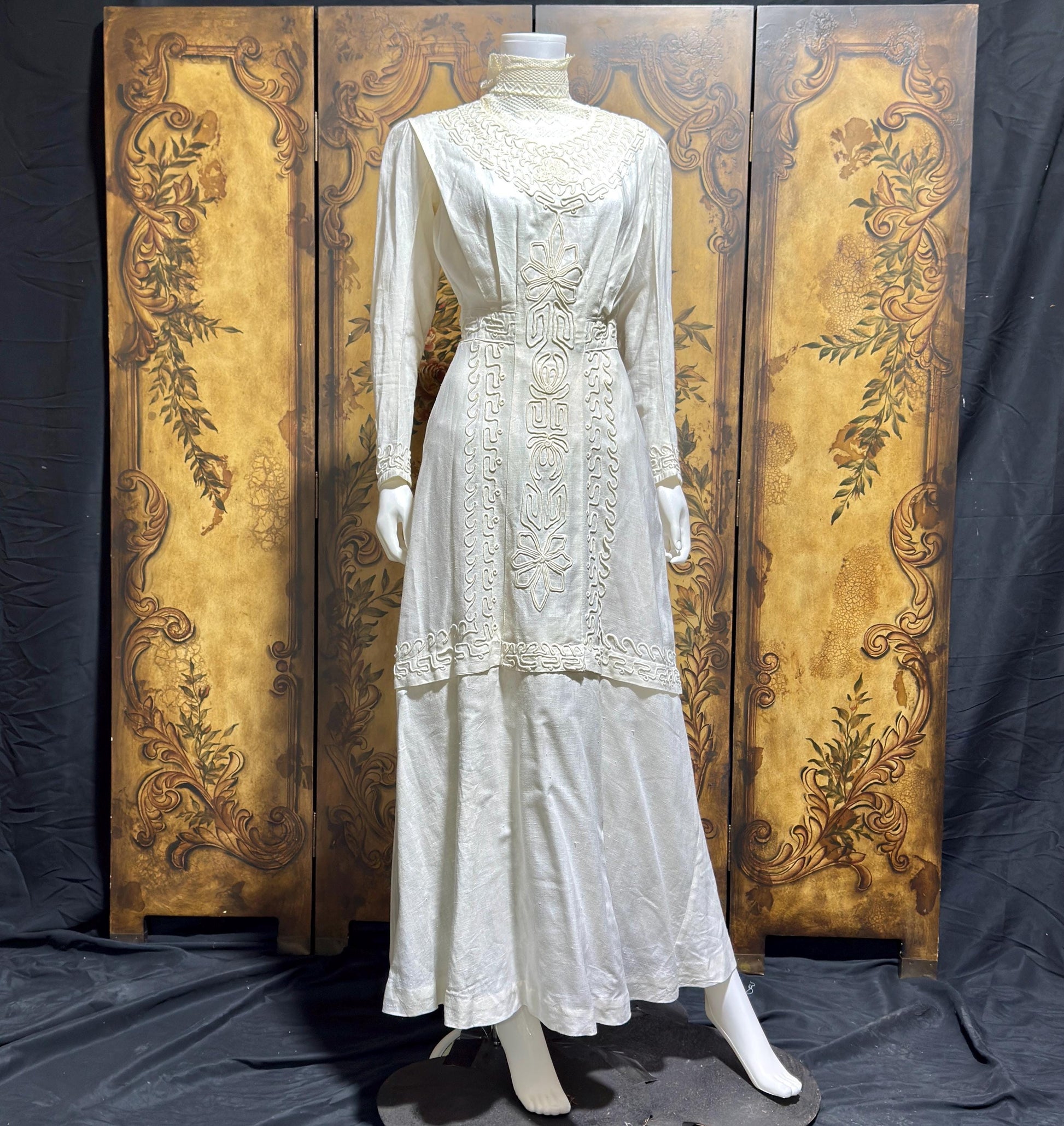1900s Edwardian Victorian wedding dress, Vintage white cotton high neck soutache gown
