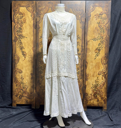 1900s Edwardian Victorian wedding dress, Vintage white cotton high neck soutache gown