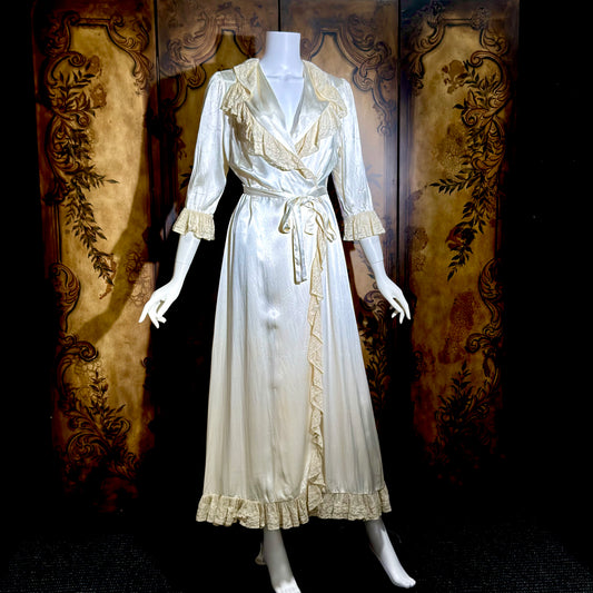 1930s Vintage Dressing Gown Robe, White Shiny Liquid Satin Lace Loungewear Robe