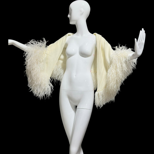 ECHO ORIGINATIONS, Vintage 1930s Ostrich Feather Cape Shawl, Creamy White warm knit evening bridal wedding wrap