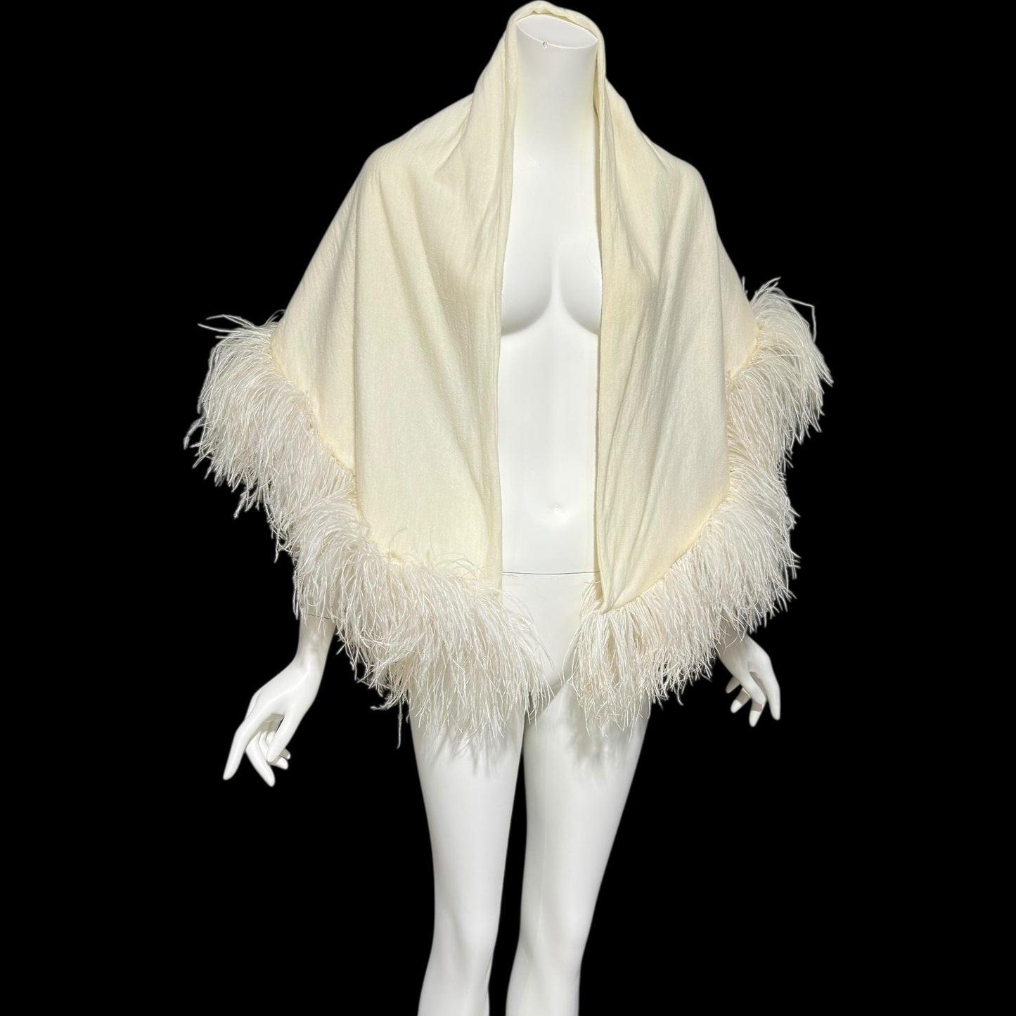ECHO ORIGINATIONS, Vintage 1930s Ostrich Feather Cape Shawl, Creamy White warm knit evening bridal wrap