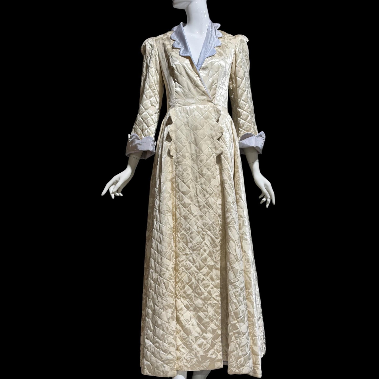 1940s Vintage Dressing Gown Robe, MORE Creamy White Quilted Satin Long Housecoat