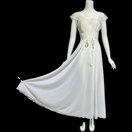 KAYSER LUXITE, vintage 1940s nightgown slip dress, white nylon full sweep night dress