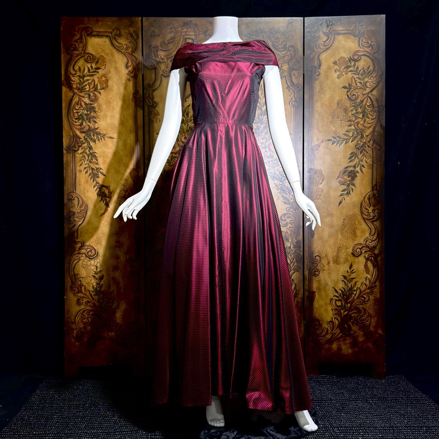 1940s vintage Evening Ball Gown, Deep Burgundy Shiny Satin Full Sweep Formal Dress
