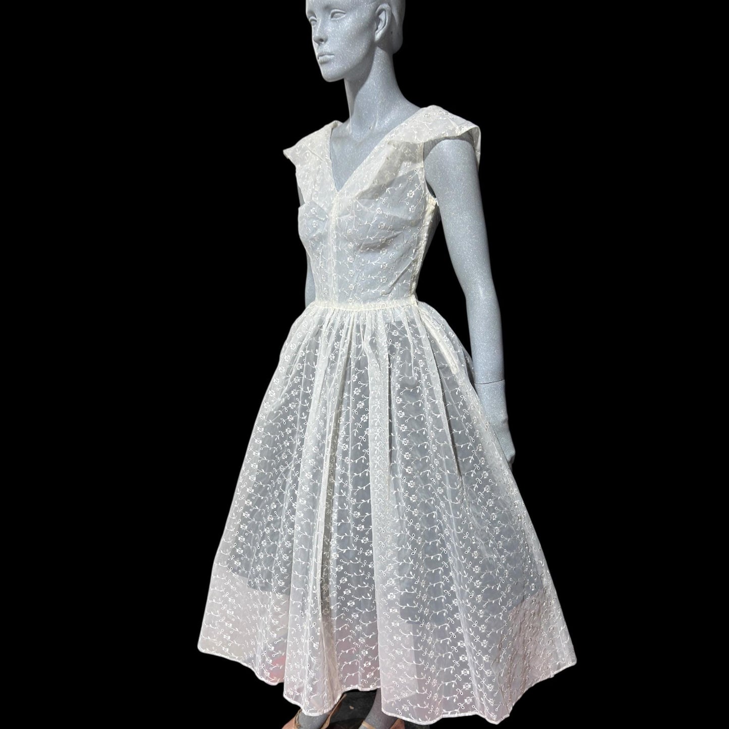 1940s vintage cocktail party dress, Sheer white fit flare ballet midi length gown