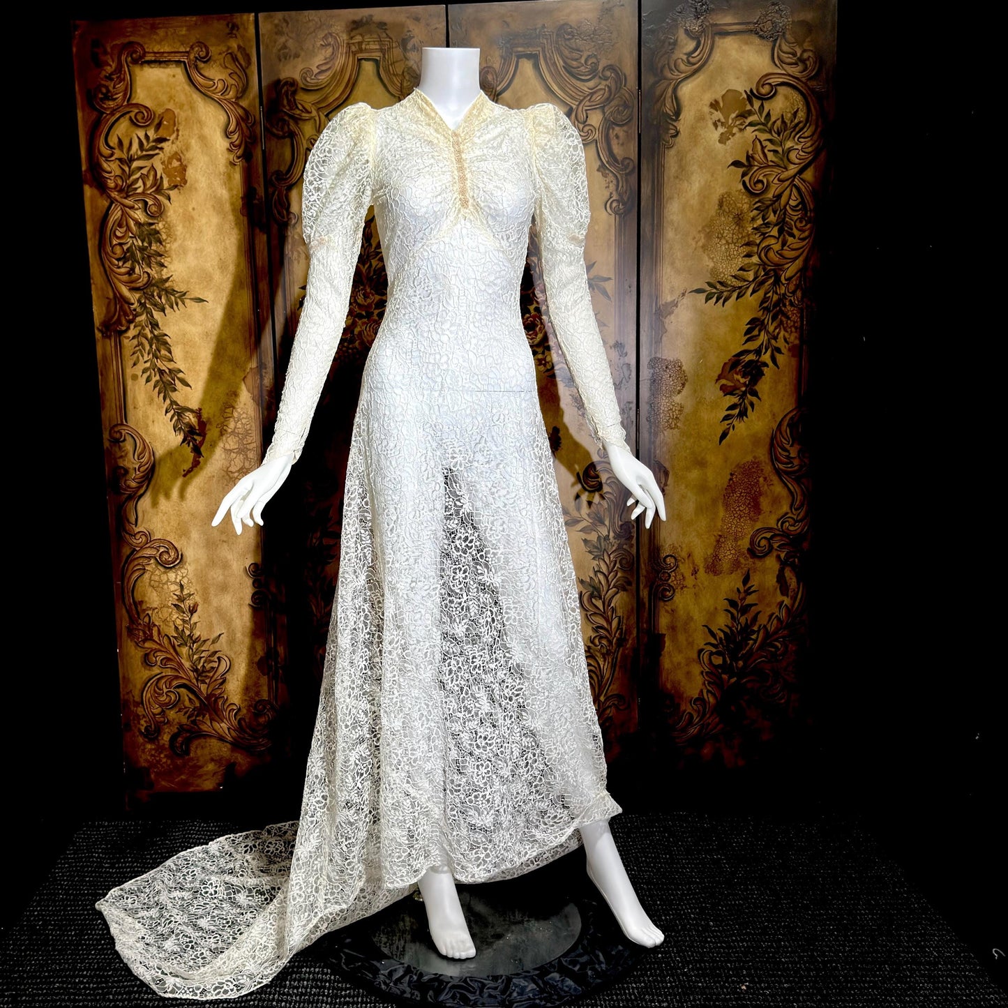 1940s vintage wedding dress, White sheer lace long sleeve sheath gown with train