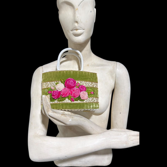 1950s vintage handbag purse, White straw with 3D velvet roses top handle basket purse