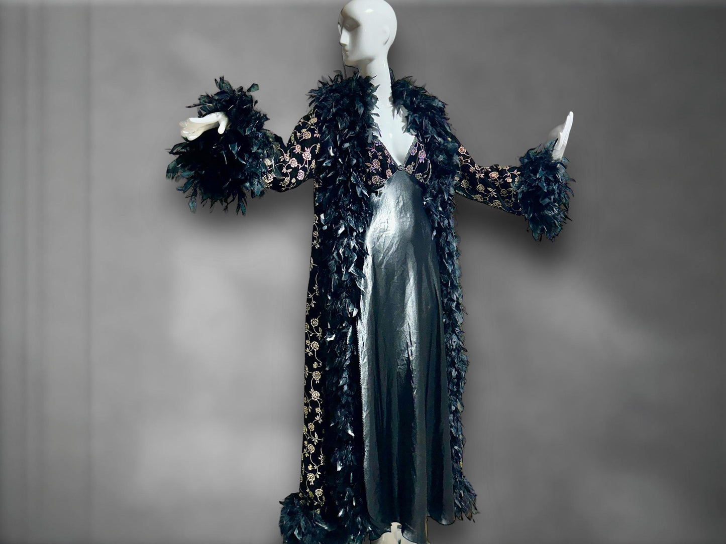 FREDERICK'S of HOLLYWOOD Peignoir nightgown robe set, Black velvet gold roses and FEATHERS, slip and duster