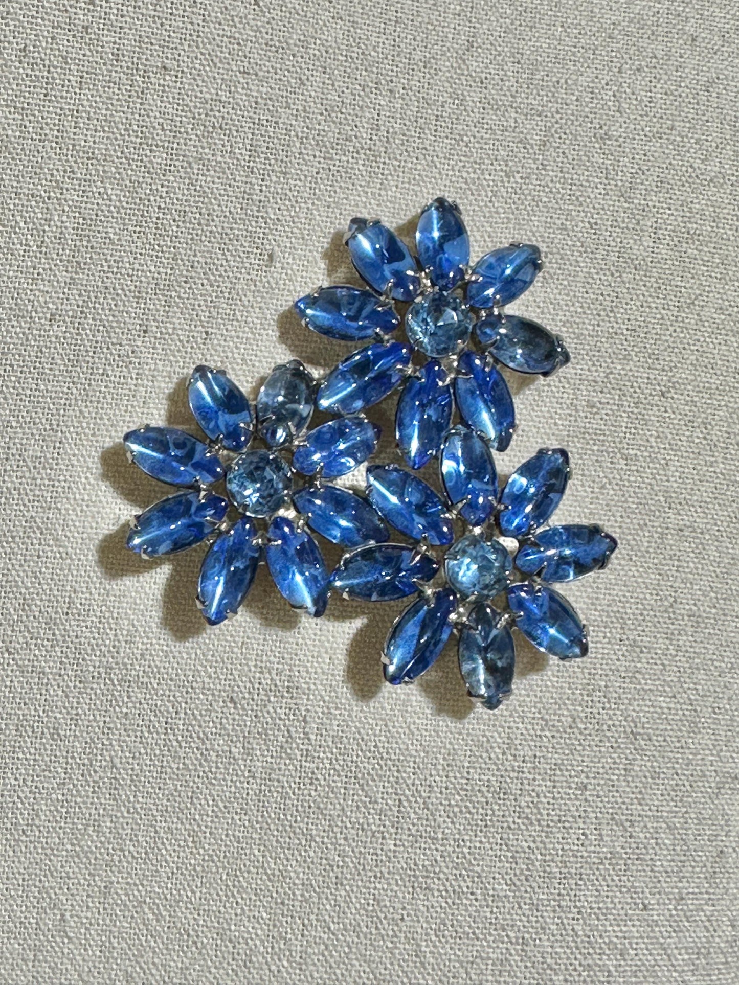 1950s vintage flower brooch pin, blue rhinestone jelly belly large flower trio for lapel hat or scarf