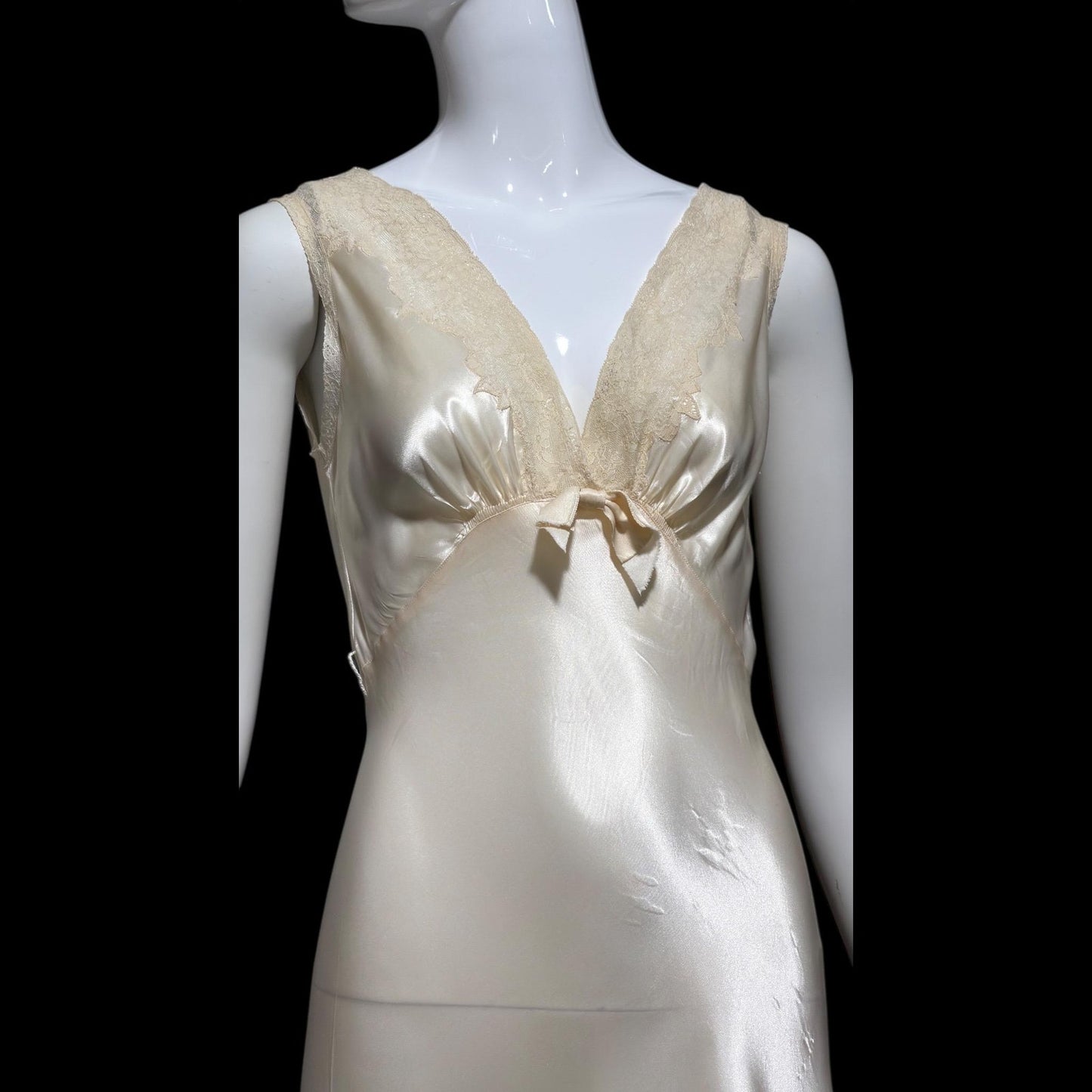 LADY DUFF vintage Nightgown slip dress, 1940s pearly white negligee lingerie dress