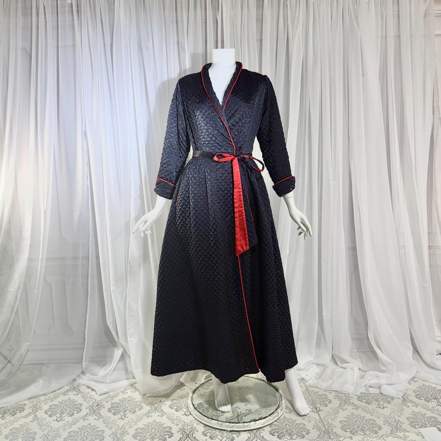 BARBIZON Vintage 1940s Dressing Gown Robe, Lady at Ease, Navy Blue Quilted Satin Housecoat