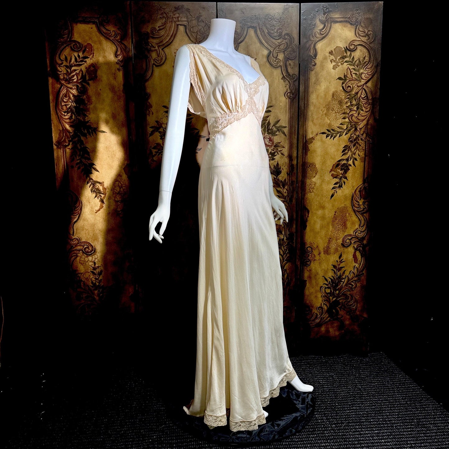 FISCHER vintage nightgown, PURE SILK 1930s Champagne bias cut lingerie slip dress