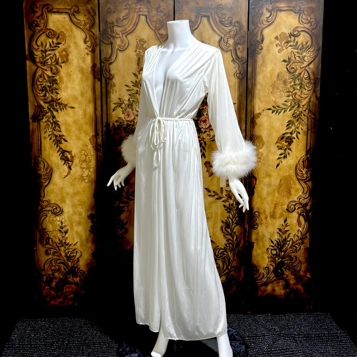 FREDERICKS OF HOLLYWOOD vintage 1970s dressing gown robe, white nylon marabou wrap house coat