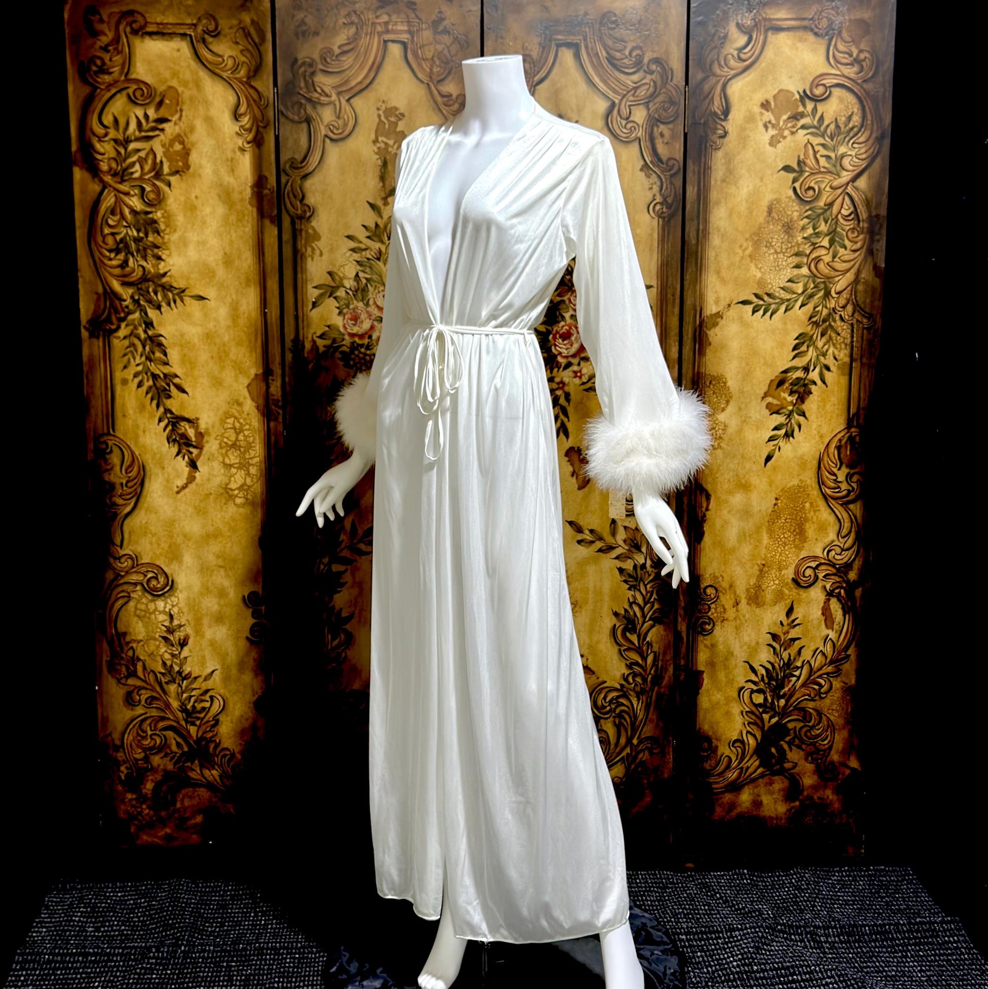 FREDERICKS OF HOLLYWOOD vintage 1970s dressing gown robe, white nylon marabou wrap house coat