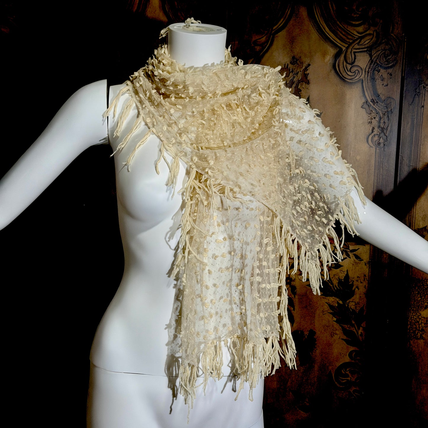 1900s Victorian Edwardian fringed shawl scarf, Creamy White net and yarn Shoulder Evening Wrap