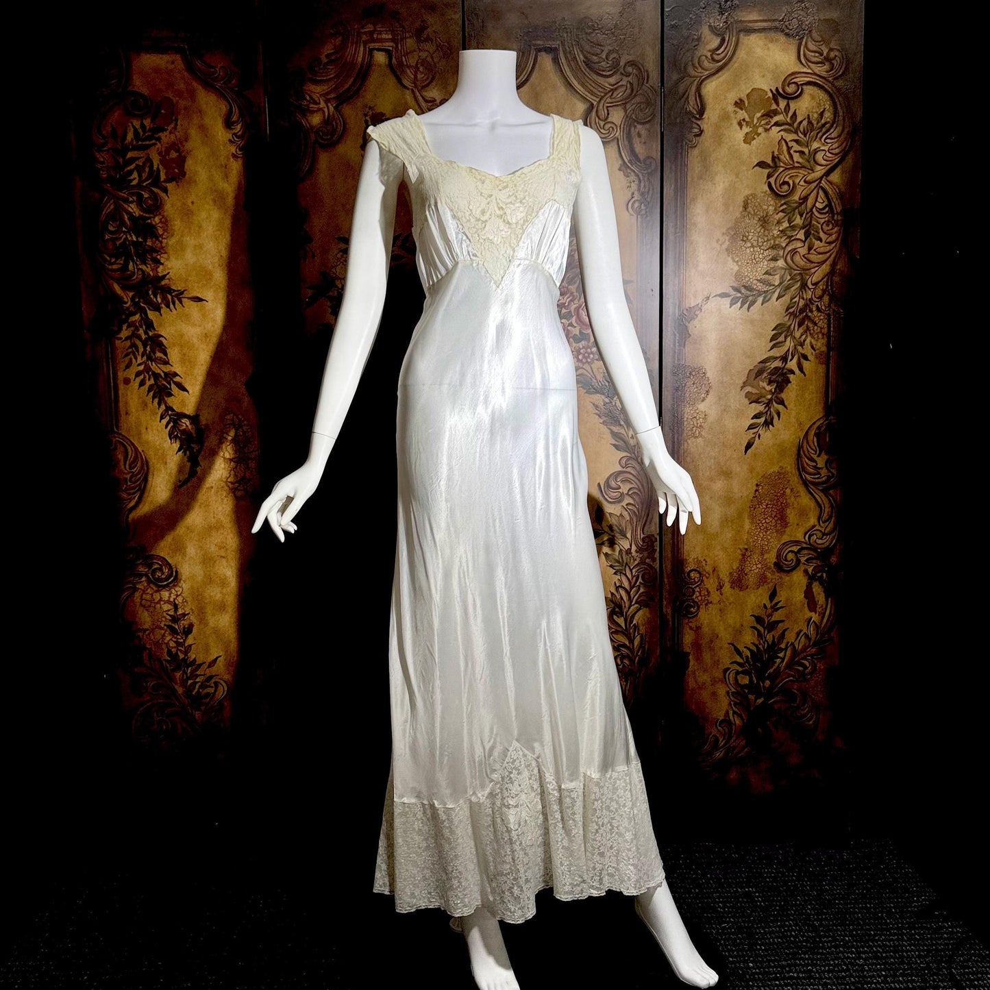 GODFRIED vintage 1930s Nightgown Slip Dress, Shiny white rayon lingerie dress