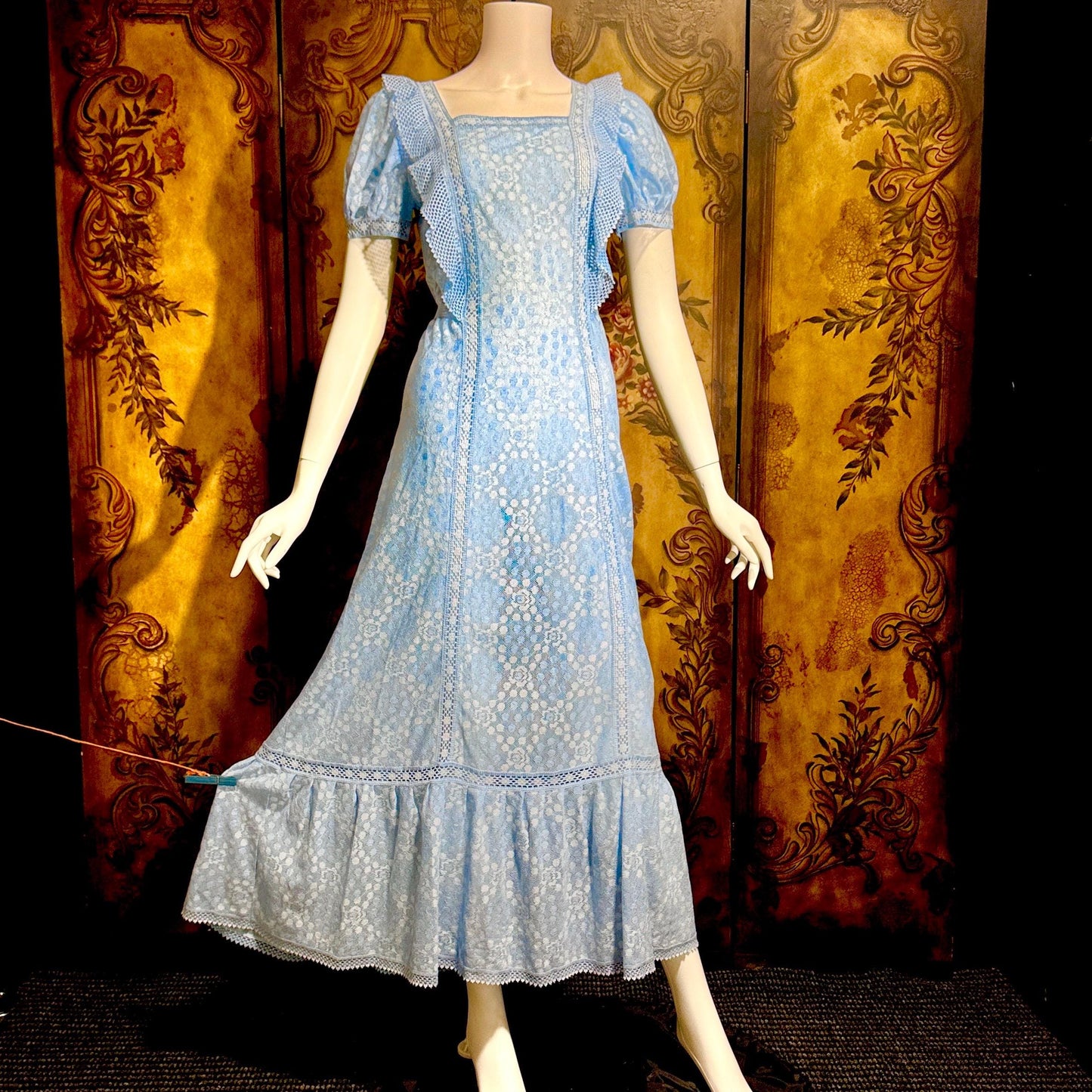 HANRO vintage nightgown maxi dress, Marshall Field & Co 1940s blue open knit house dress