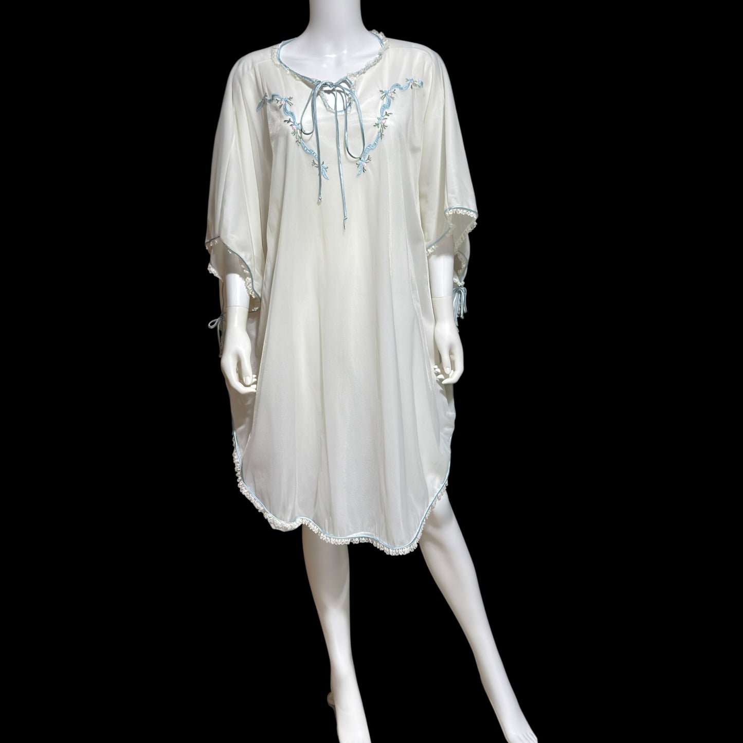 COUTURE INTERNATIONALE Pedro Rodriguez, vintage 1960s caftan robe, sheer double layer chiffon white poncho cape loungewear