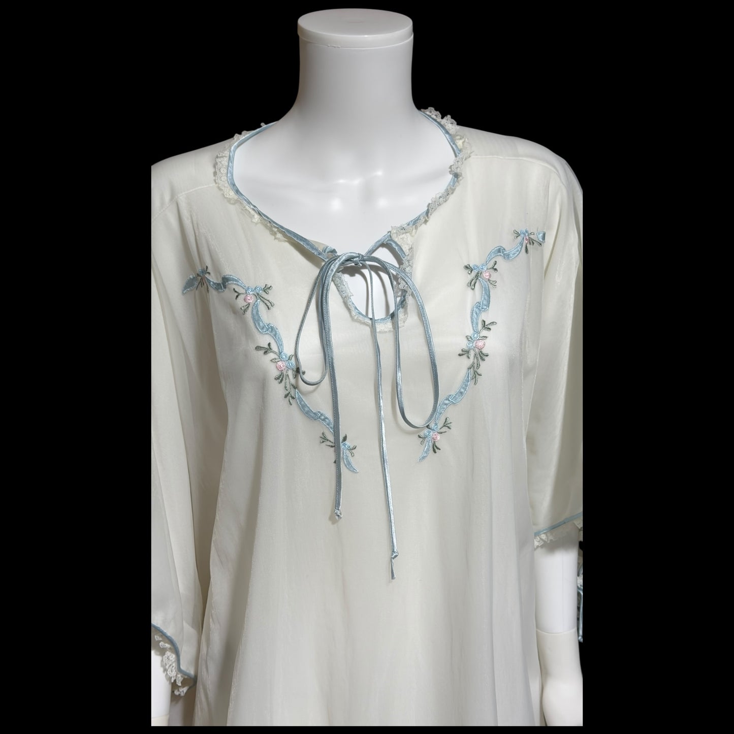 COUTURE INTERNATIONALE Pedro Rodriguez, vintage 1960s caftan robe, sheer double layer chiffon white poncho cape loungewear