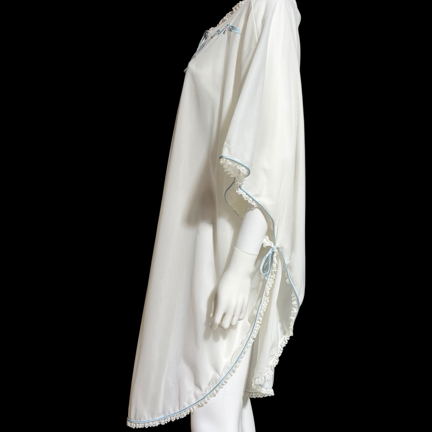 COUTURE INTERNATIONALE Pedro Rodriguez, vintage 1960s caftan robe, sheer double layer chiffon white poncho cape loungewear