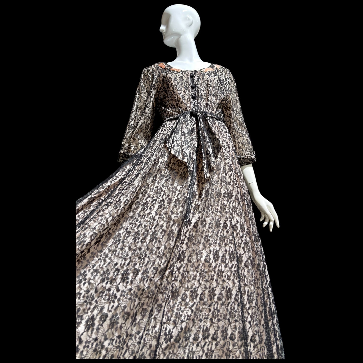 FLOBERT vintage 1940s black lace dressing gown robe, sheer black lace with pink ribbon trim