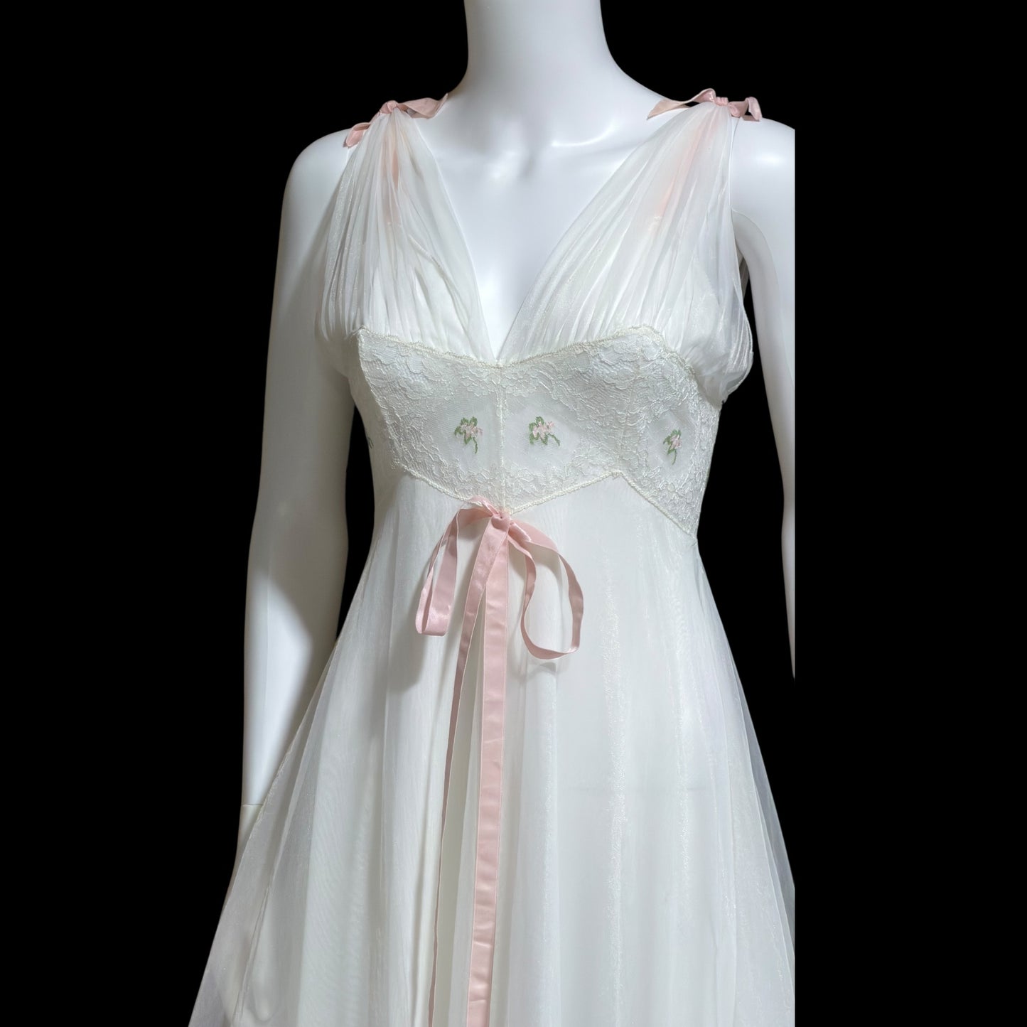 LAROS, Vintage 1940s nightgown slip dress, white double chiffon with pink embroidered flowers, wedding night dress