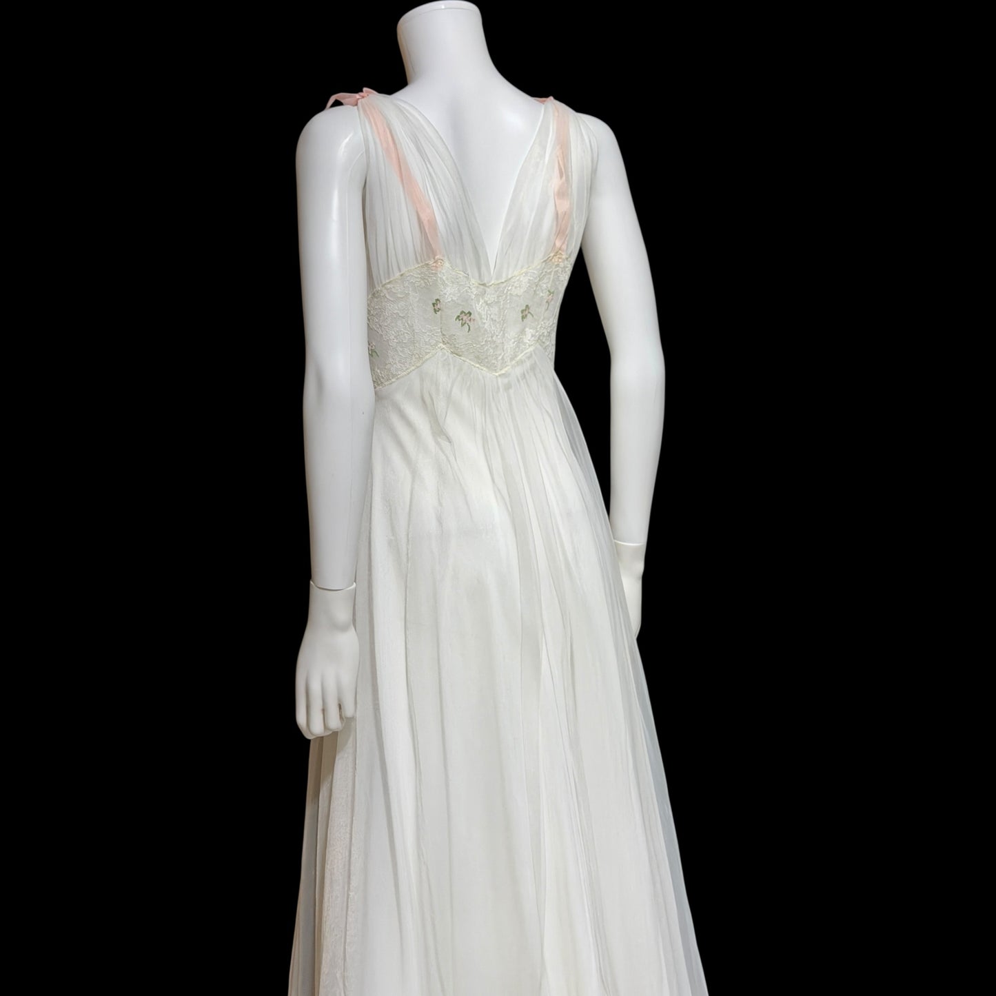 LAROS, Vintage 1940s nightgown slip dress, white double chiffon with pink embroidered flowers, wedding night dress