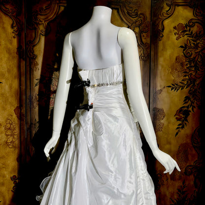 ST. PUCCHI SPOSA vintage Y2K wedding dress gown, white ball gown with ruffle train