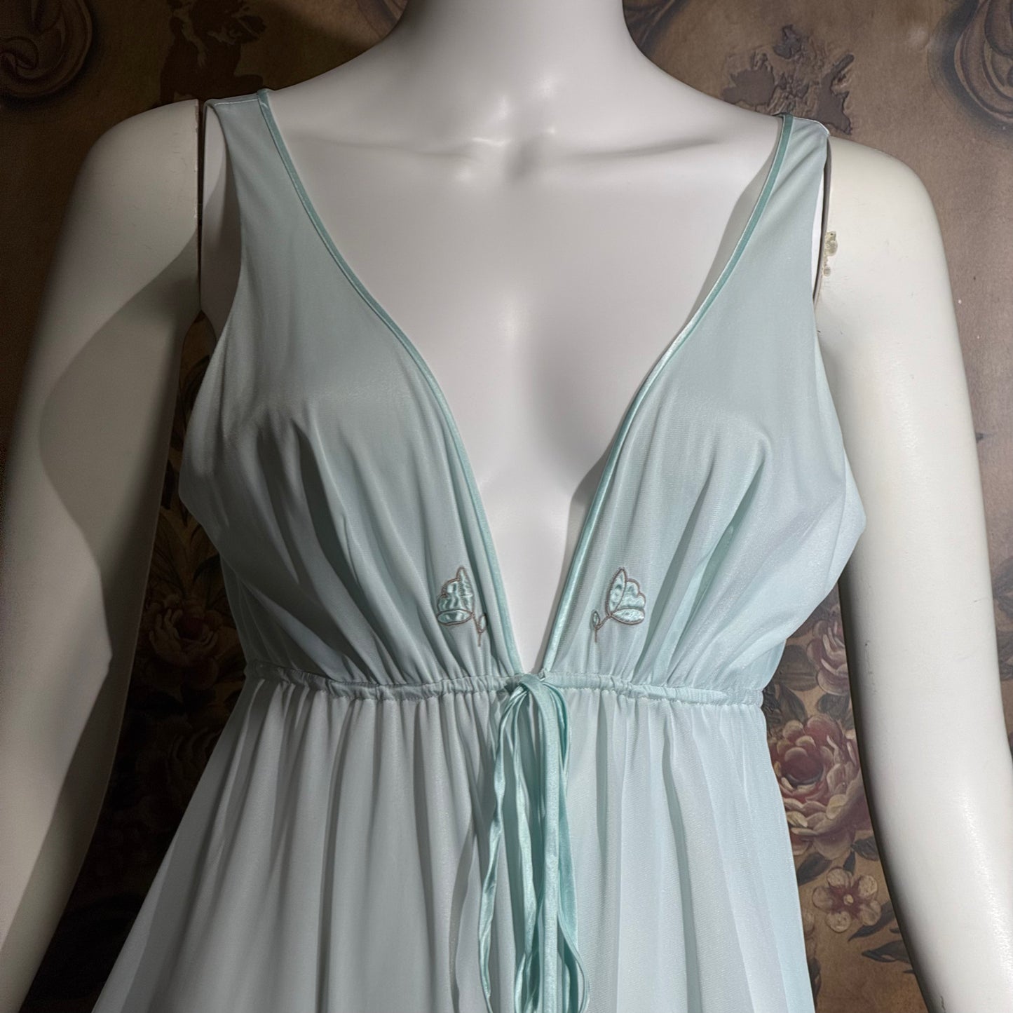 LUCIE ANN BEVERLY Hills, Claire Sandra vintage 1960s nightgown, powder blue jersey knit ruffled hem gown