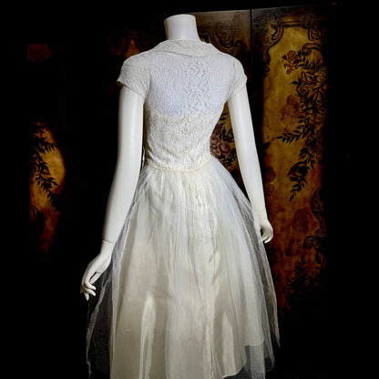 1950s vintage Tea Length wedding dress gown, White Lace Bridal dress