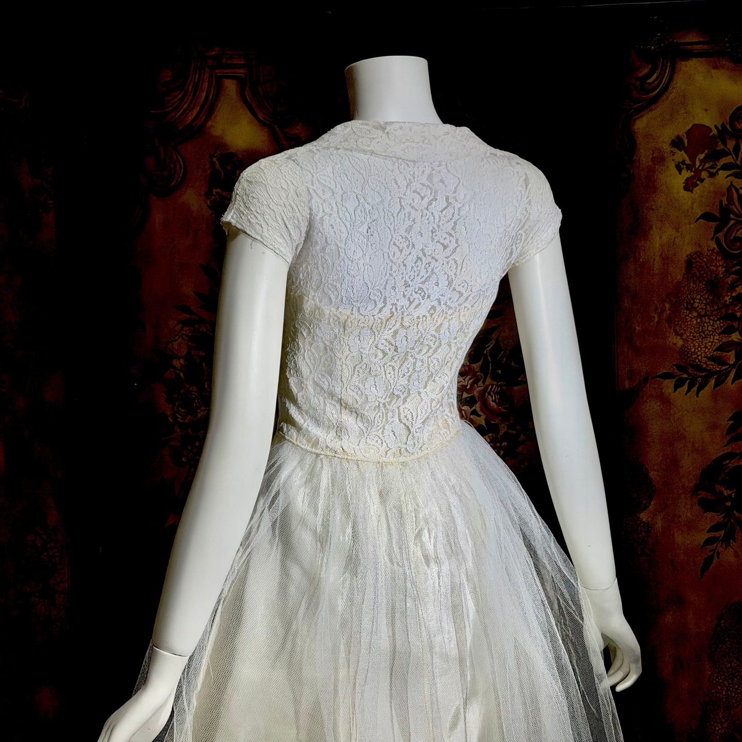 1950s vintage Tea Length wedding dress gown, White Lace Bridal dress