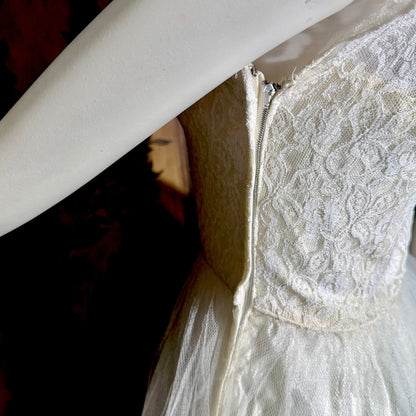 1950s vintage Tea Length wedding dress gown, White Lace Bridal dress
