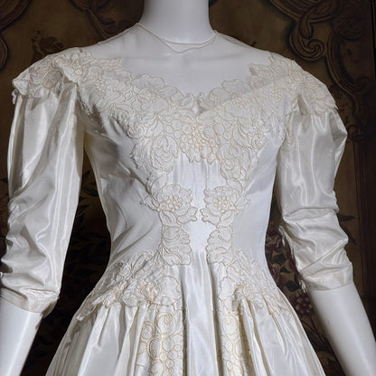 PRISCILLA of BOSTON 1950s designer vintage wedding dress gown, white silk and lace bridal gown