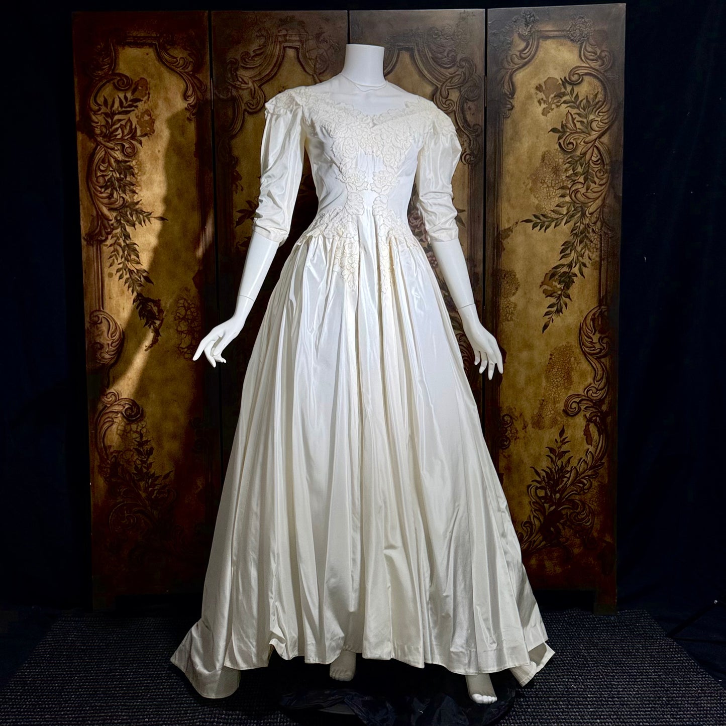 PRISCILLA of BOSTON 1950s designer vintage wedding dress gown, white silk and lace bridal gown