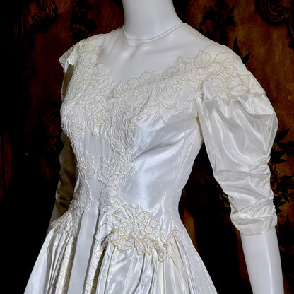 PRISCILLA of BOSTON 1950s designer vintage wedding dress gown, white silk and lace bridal gown