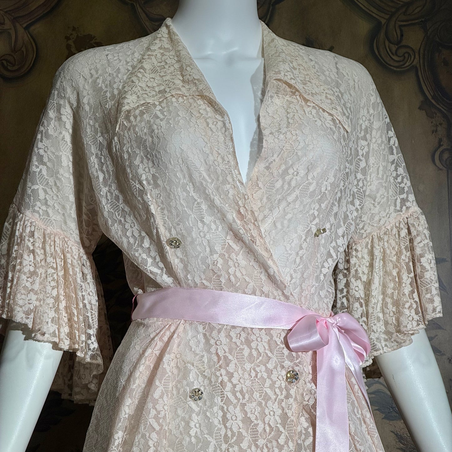 FLOBERT Vintage 1940s dressing gown robe, dusty pink sheer nylon lace wrap front full sweep housecoat hostess dress