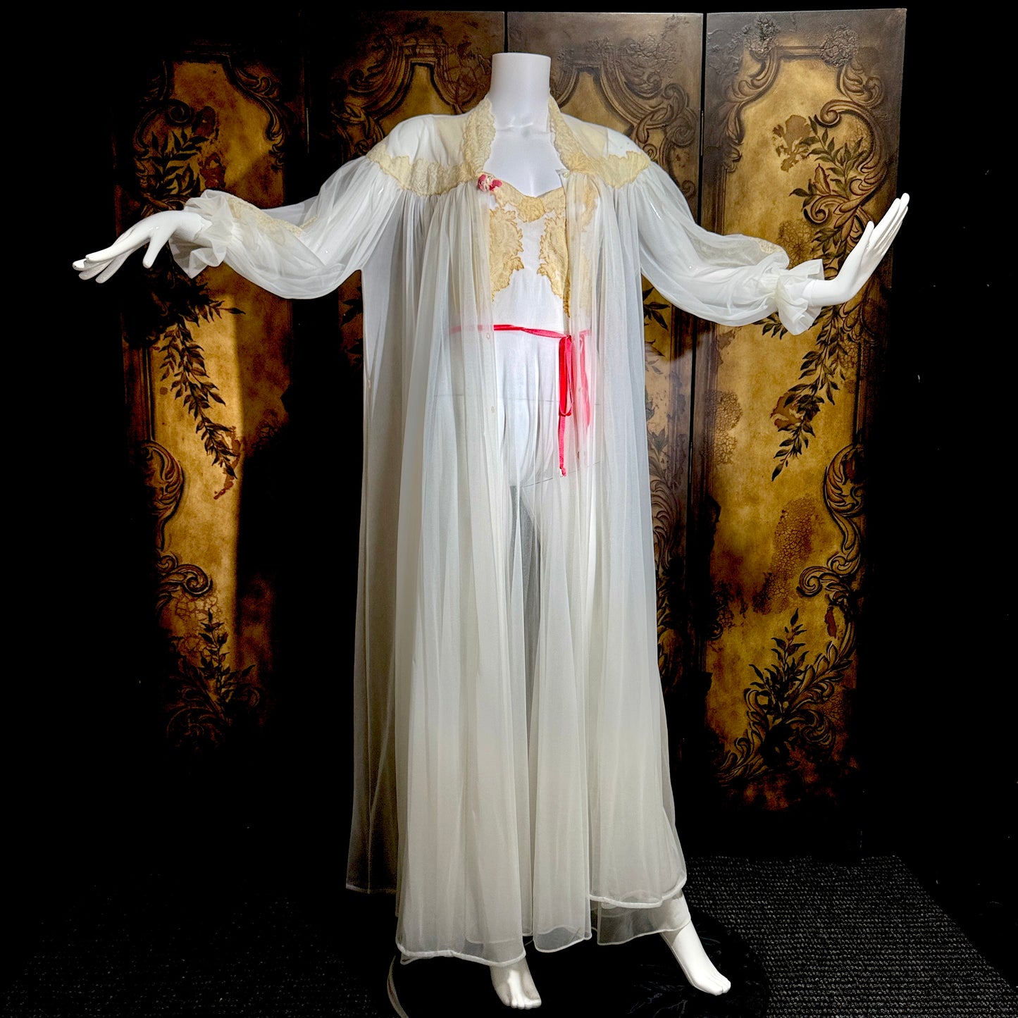 YOLANDE vintage 1940s Peignoir set, White bridal nightgown slip dress and robe