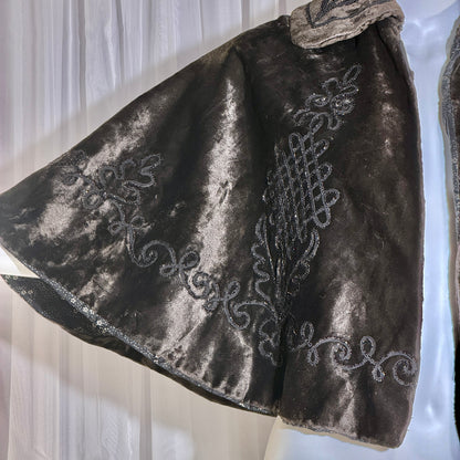 1800s Antique Victorian Short Capelet, Velvet beaded Mantelet cape, shawl, wrap