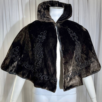 1800s Antique Victorian Short Capelet, Velvet beaded Mantelet cape, shawl, wrap