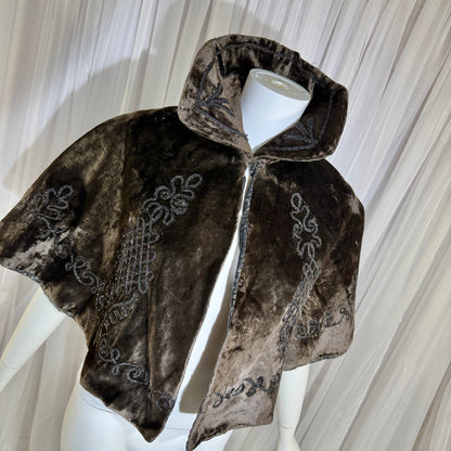 1800s Antique Victorian Short Capelet, Velvet beaded Mantelet cape, shawl, wrap