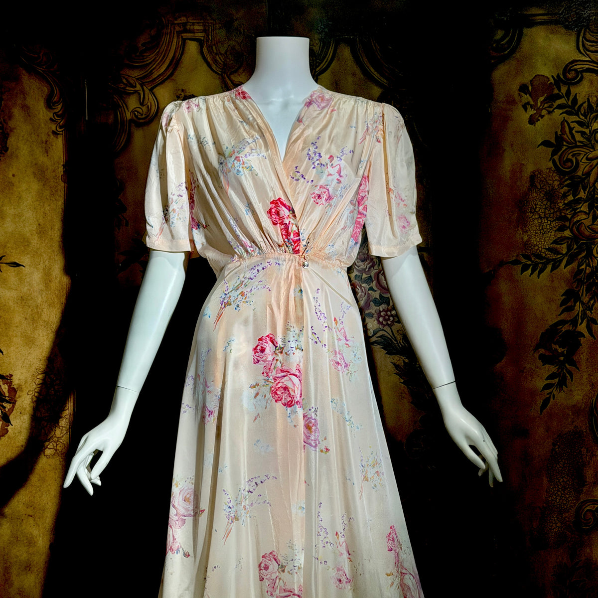 1930s vintage dressing gown robe, Peachy Pink Satin Rose print floral wrap hostess gown