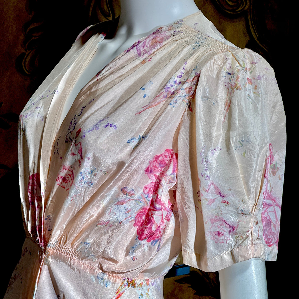 1930s vintage dressing gown robe, Peachy Pink Satin Rose print floral wrap hostess gown