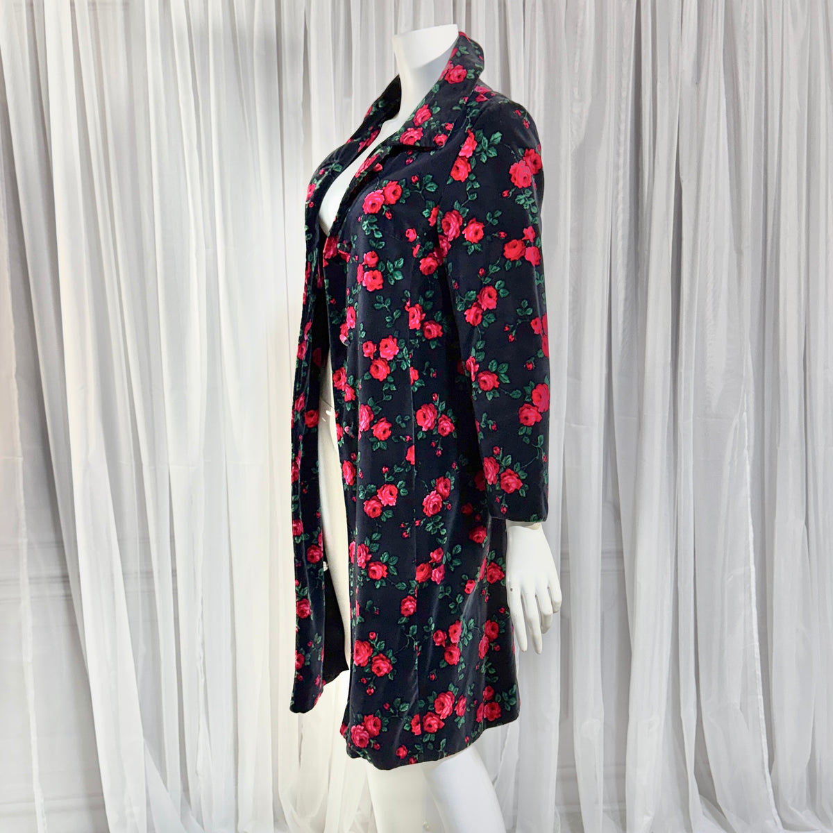 TOWN & COUNTRY vintage 1960s evening coat, black velvet rose print midi coat