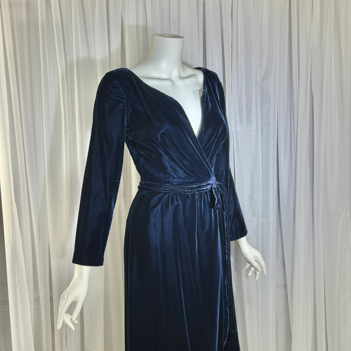 MOLLIE PARNIS vintage 1960s blue velvet wrap evening dress, Morty Sussman
