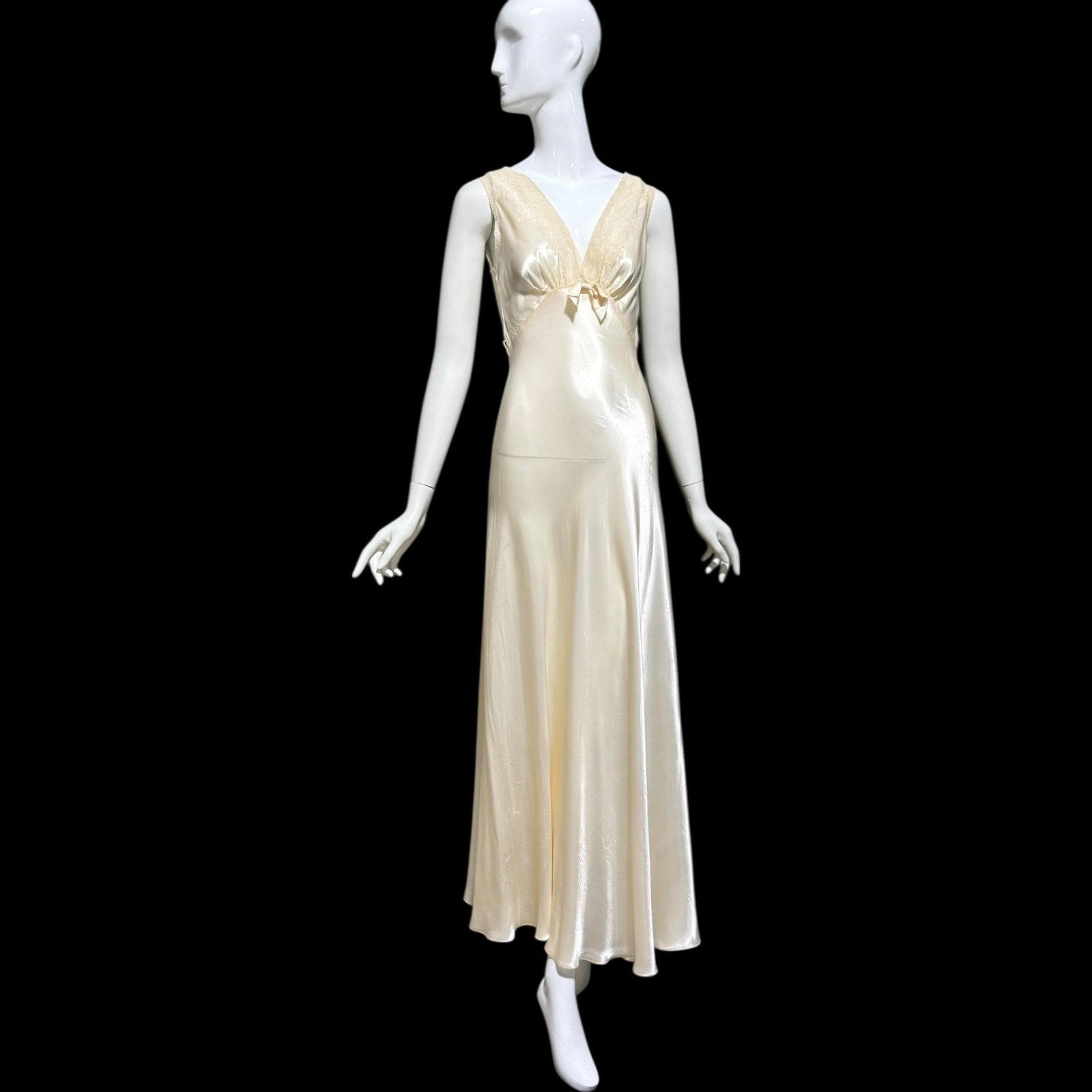 LADY DUFF vintage Nightgown slip dress, 1940s pearly white negligee lingerie dress